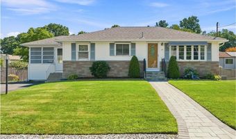 25 S Brookside Ave, North Providence, RI 02911