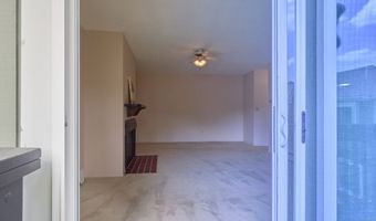 81 Ameridge Dr 81, Bridgeport, CT 06606