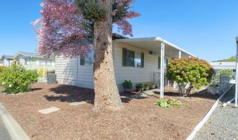 112 Waverly Dr, Grants Pass, OR 97526
