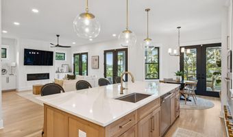 4684 Cedar Island Ct, Awendaw, SC 29429
