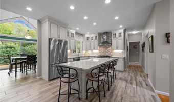 329 Wickham Rd, North Kingstown, RI 02852
