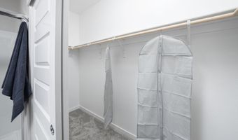 827 Lake Park Cir, Galt, CA 95632
