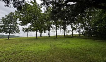 3702 Round House Rd, Aurora, MO 65605