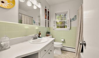 4112 DOWNING St, Annandale, VA 22003