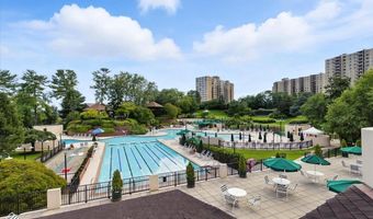 205 YOAKUM Pkwy 601, Alexandria, VA 22304