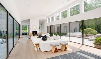 228 Town Ln, Amagansett, NY 11930