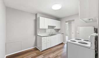 1203 Superior Dr, Auburn, IN 46706
