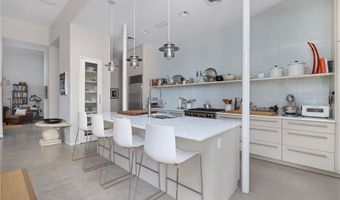 426 Spring St 101, Newport, RI 02840