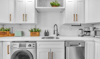 5110 N 19TH Rd N, Arlington, VA 22207