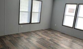 811 NE Front St, Millsap, TX 76066