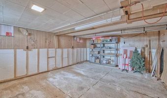 15 W 4th Ave N, Aurora, MN 55705