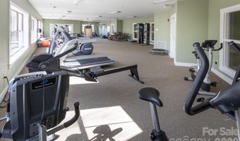 9 Kenilworth Knl 207, Asheville, NC 28805