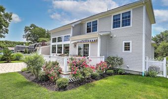 49 Walley St, Bristol, RI 02809