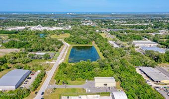 318 Base Leg Dr, Edgewater, FL 32132