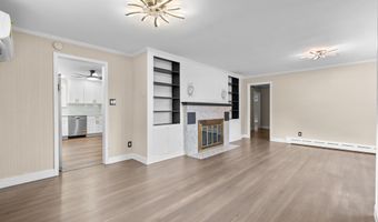 12 Homestead Pl, Branford, CT 06405