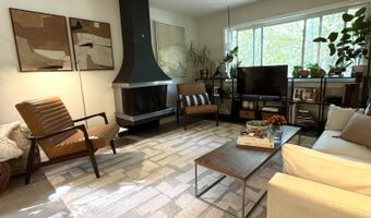 3177 Sunnywood Dr, Ann Arbor, MI 48103