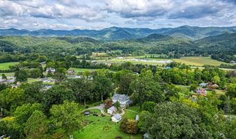 1194 Main St, Andrews, NC 28901