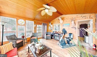 100 BROOKFIELD Dr, Dover, DE 19901