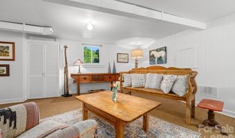 43 Martindale Rd, Asheville, NC 28804