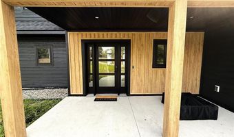 1920 Geneva Rd NE, Alexandria, MN 56308