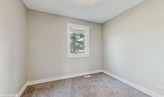 1838 N Windsor Dr, Arlington Heights, IL 60004