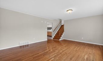 12 Winifred Dr, Albany, NY 12205
