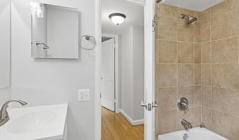 2966 S COLUMBUS St B2, Arlington, VA 22206