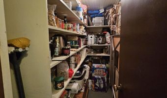 1131 Tracy Pl, Carlsbad, NM 88220