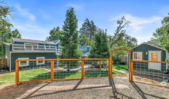 117 High St, Ashland, OR 97520
