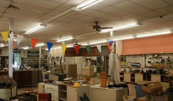 121 N Hayden St, Belzoni, MS 39038