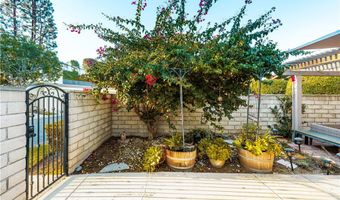 5573 E Vista Del Rio, Anaheim, CA 92807