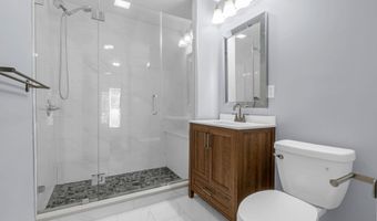 46 W 43RD St, Bayonne, NJ 07002