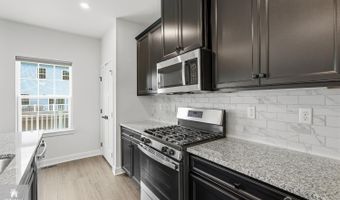 19 Kiln Dr 219, Aberdeen, NJ 07721