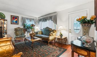 3414 Great Neck Rd, Amityville, NY 11701