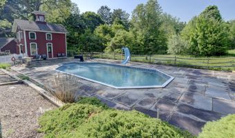121 Sunset Ln, Berlin, CT 06037
