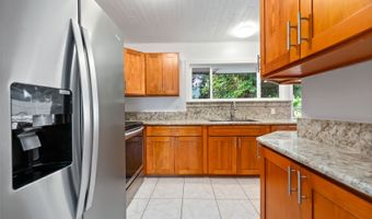 46-411 Kahuhipa St A, Kaneohe, HI 96744