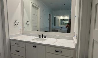 917 Bald Eagle Dr, Brandon, MS 39047