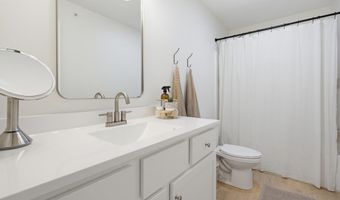 9 B Wentworth Ln, Barrington, NH 03825