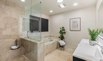 8530 Rockledge Rd, La Mesa, CA 91941