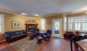 1401 Martin Rd, Albert Lea, MN 56007