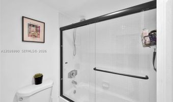 20515 E Country Club Dr 2146, Aventura, FL 33180