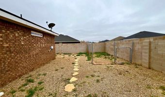 512 Almond Tree Ln, Clovis, NM 88101