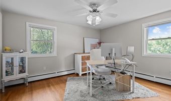 17 Belvedere St, Johnston, RI 02919