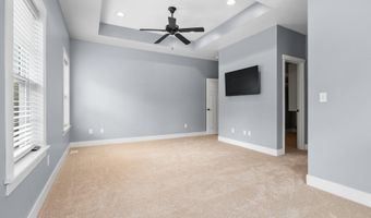 5730 Summerset Woods Dr, Alto, MI 49302