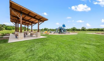 203 Kingfisher Ln, Aledo, TX 76008