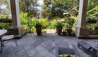 426 Spring St 101, Newport, RI 02840