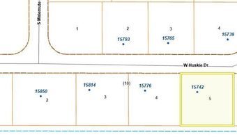 15742 W Huskie Dr, Big Lake, AK 99652