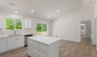 2771 Gady Pines Dr, Adrian, MI 49221