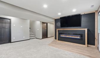 22980 105th St, Anamosa, IA 52205