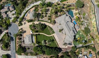 2882 Conestoga Cir, Alpine, CA 91901